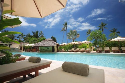 Hotel booking arrangement